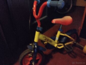 Dětské kolo s přídavnými kolečky - 10