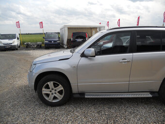 Suzuki Grand Vitara 2.0VVT-i 103Kw 4x4 - 10