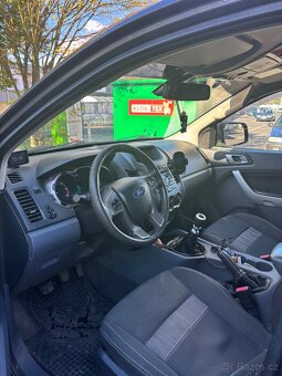 Ford Ranger T6 XLT 2,2Tdci r.v.2013 - 10