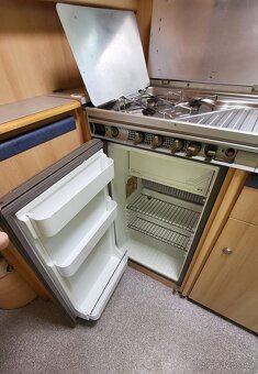 Obytný přívěs, karavan KNAUS - 10