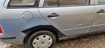 Škoda Fabia kombi 1.4 - 16 V na díly - 10