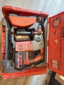 vrtací kladivo Milwaukee V28 HX (M28) - 10