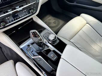 BMW M550i, xDrive, 1.MAJITEL, ČR, 2017, 4.4 BiTurbo V8, DPH - 10