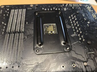 Základní deska do PC - 10