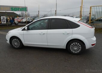 Ford Focus 1,6 74 kW KLIMA Serviska benzín - 10