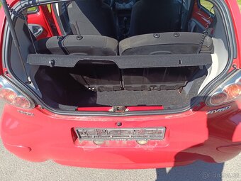 Aygo 2009 1.0i klima 178tkm 5.dveř - 10