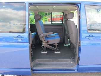 Volkswagen Caravelle 2.5 TDI 7 míst 4 MOTION - 10