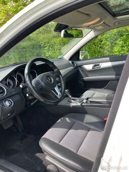 Mercedes C250 4MATIC Avantgarde, 150 kW, po servisu - 10
