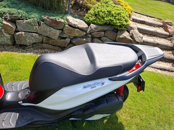 Piaggio Medley 125 - 10