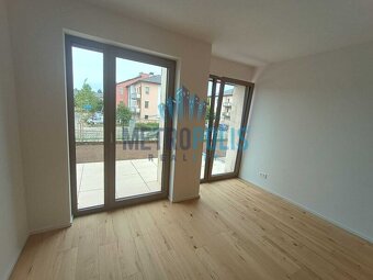 Moderní 1+kk s terasou, předzahrádkou a parkováním – novosta - 10