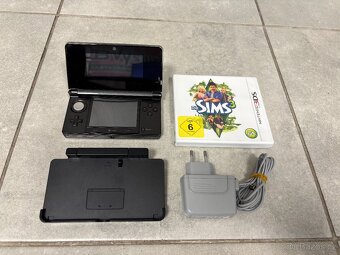 Nintendo 3DS + dokovací stanice + originál nabíječka + hra S - 10