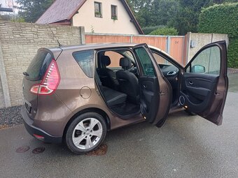 Benzínový Renault Scenic 1.4 Tce 2010 - 10