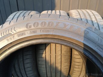 Goodyear EfficientGrip Performance 215/45 R16 90V - 10