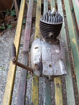 Motor ČZ 125 B / T - 10