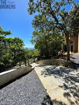 New Latitude, Calabash Bight - 10