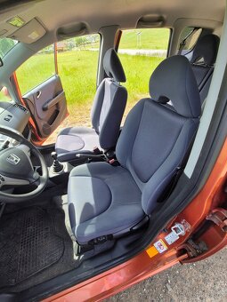 Honda Jazz 1.3 57kW + plus zimní pneu - 10