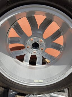 ALU disky original VW 5NA601025B 7jx18 et 43 + 235/55 r18 - 10