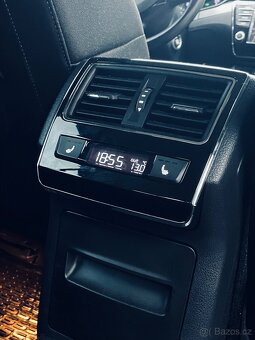 Škoda Superb 2017 - 10