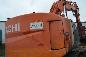 HITACHI ZX225 PÁSOVÉ RYPADLO - 10