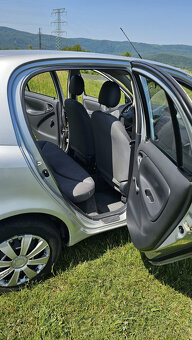 Toyota Yaris, prodám - 10