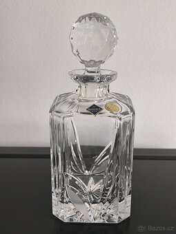 Křišťálová broušená karafa na whisky - 10