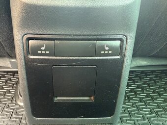 Škoda Octavia III 2.0 TDI DSG Kombi - Top interiér - 10