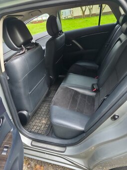 Toyota Avensis Combi 2.2 D-CAT, automat, r.v. 2013, nafta - 10