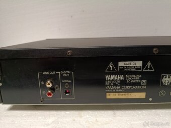 Yamaha CDX-490 CD přehrávač - 10