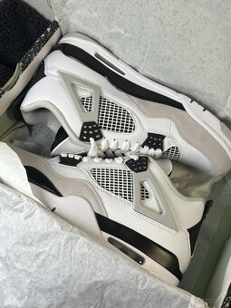 Air Jordan 4 Retro "Military" - 10