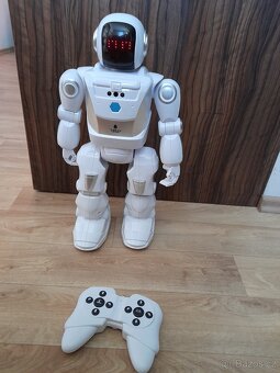 Robot YOOO NEO 40cm programovatelný, hraje, pro věk 5+ - 10