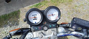 Honda Hornet 600 - 10