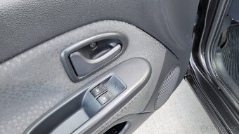 Prodám Renault Clio 1.2i - 10
