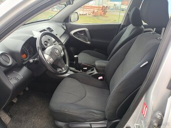 Toyota RAV4 2.0 112kW, 4X4.128Tis/km - 10