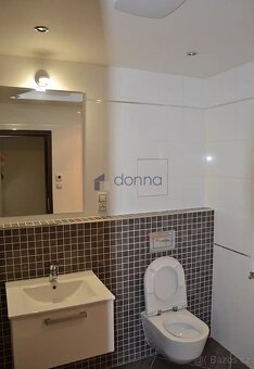 Pronájem bytu 2+kk, 72m², ul. Olšanská, Praha 3 - Žižkov, za - 10