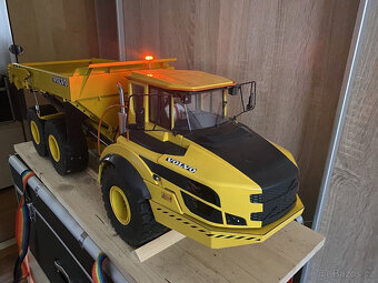 RC4WD JD Dumper 114 E450C Sklápěč RC Hydraulický - 10