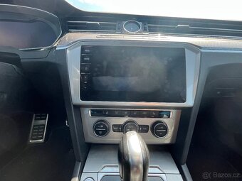 Vw passat B8 Alltrack - full výbava - 10