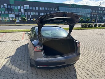 Tesla Model 3 Refresh (2021), LR Long Range + bílý interiér - 10
