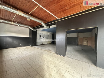 Kmerční prostor 200m2, Na Valtické - 10