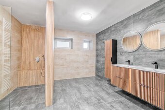 Prodej rodinného domu po rekonstrukci - Ostravice - 10