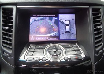 Infiniti QX70 QX70S 3.7i V6 AWD benzín automat 235 kw - 10