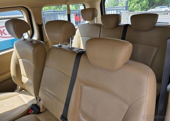 Hyundai H 1 2.5-8 míst-AUTOMAT-KAMERA - 10