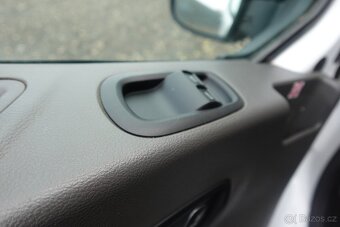 FORD TRANSIT 7 MÍST VALNÍK 2.0TDCI KLIMA - 10