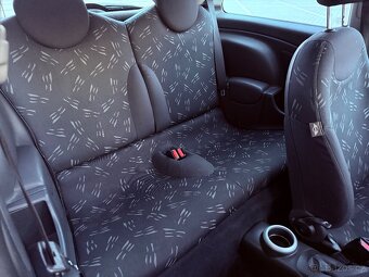 Mini One,  1.6i, 66kw Klima Panorama - 10