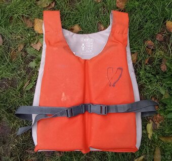 Vesty - různé velikosti (S-XL); Hiko,Hodonský,Vega,Tribord - 10