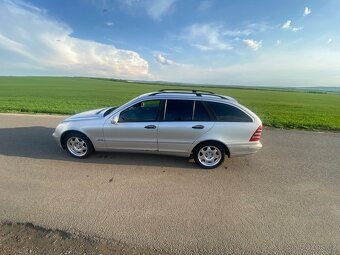 Mercedes-Benz C 200 - 10