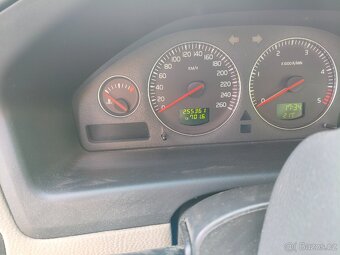 Volvo S60 D5 2.4 136 kW man 2005 na díly - 10