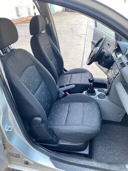 Mazda 2 1.25i, KLIMA, STK 6/2027 - 10