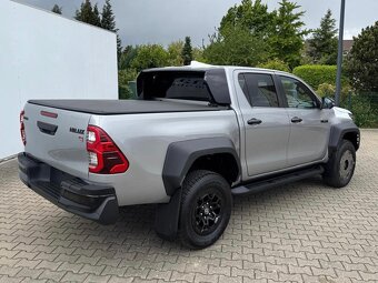 Toyota Hilux GR SPORT 2 MY25 NOVÉ VOZIDLO - 10