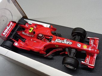 F1 FERRARI F2007 2007 MARLBORO RAIKKONEN HOTWHEELS 1:18 - 10