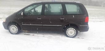 VW Sharan 1.9 TDI Freestyle 85 kw nová STK - 10